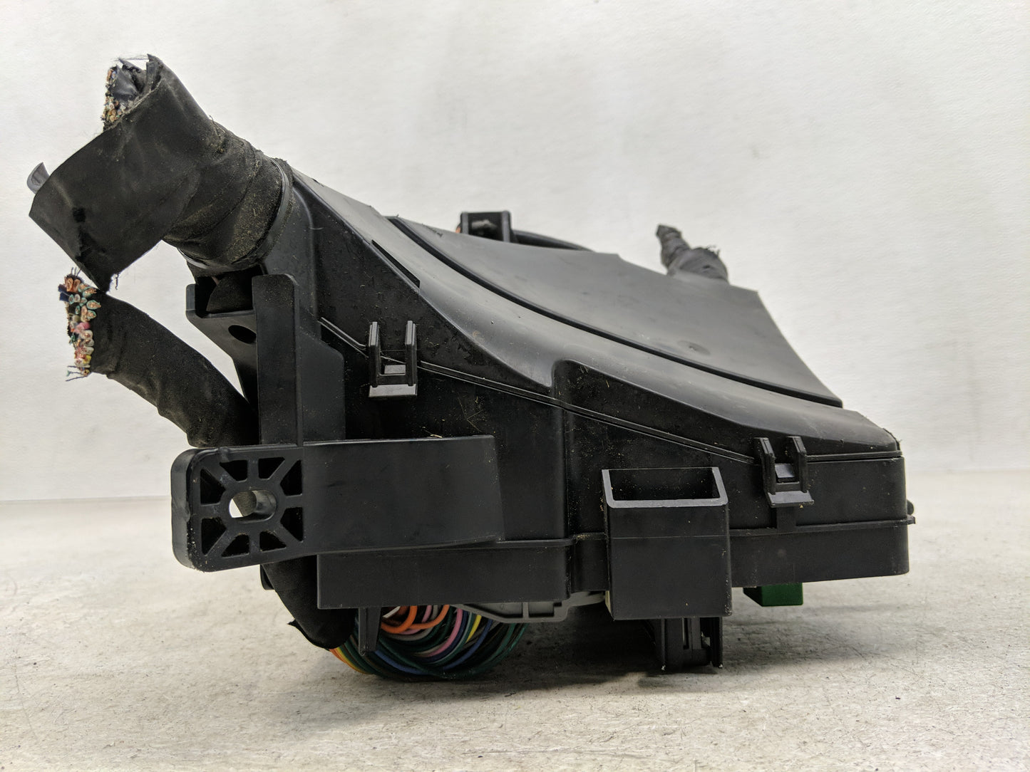2011-2014 Hyundai Sonata Fusebox Fuse Box Panel Relay Module P/N:18790-01316 VS917503Q070YC Fits Fits 2011 2012 2013 2014 OE