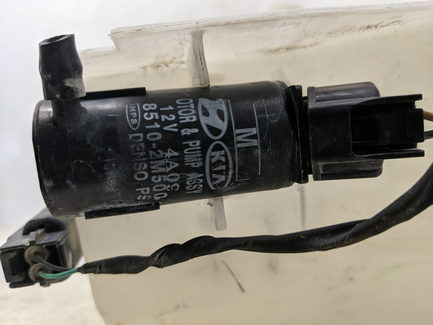 2011-2015 Hyundai Sonata Windshield Washer Fluid Reservoir Bottle Oem - Oemusedautoparts1.com