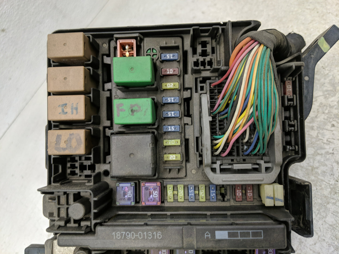 2013-2015 Hyundai Sonata Fusebox Fuse Box Panel Relay Module P/N:VS912003Q204YB Fits Fits 2013 2014 2015 OEM Used Auto Parts
