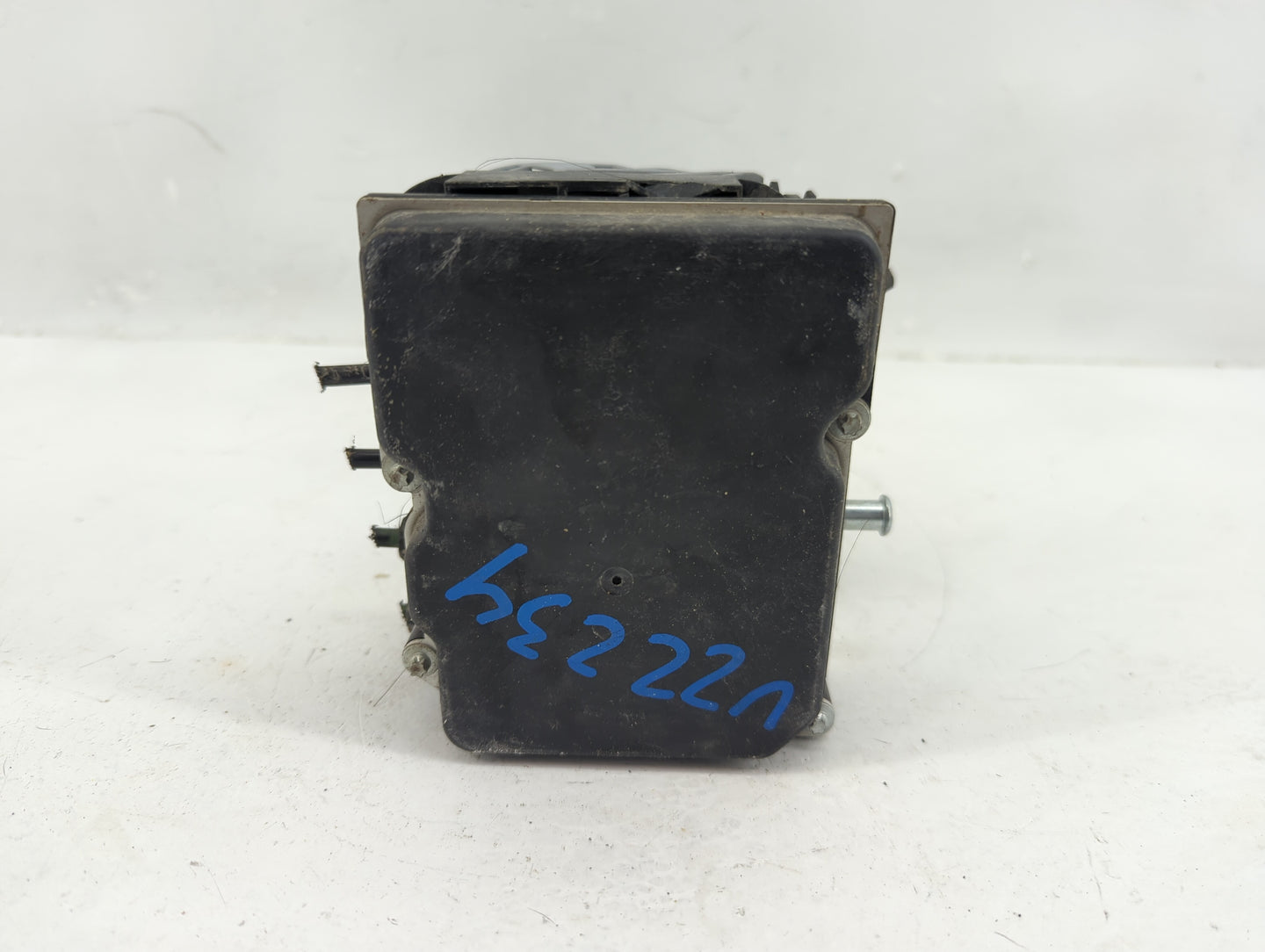 2011-2013 Hyundai Sonata ABS Pump Control Module Replacement P/N:58920-3Q500 0 265 238 094 Fits Fits 2011 2012 2013 OEM Used