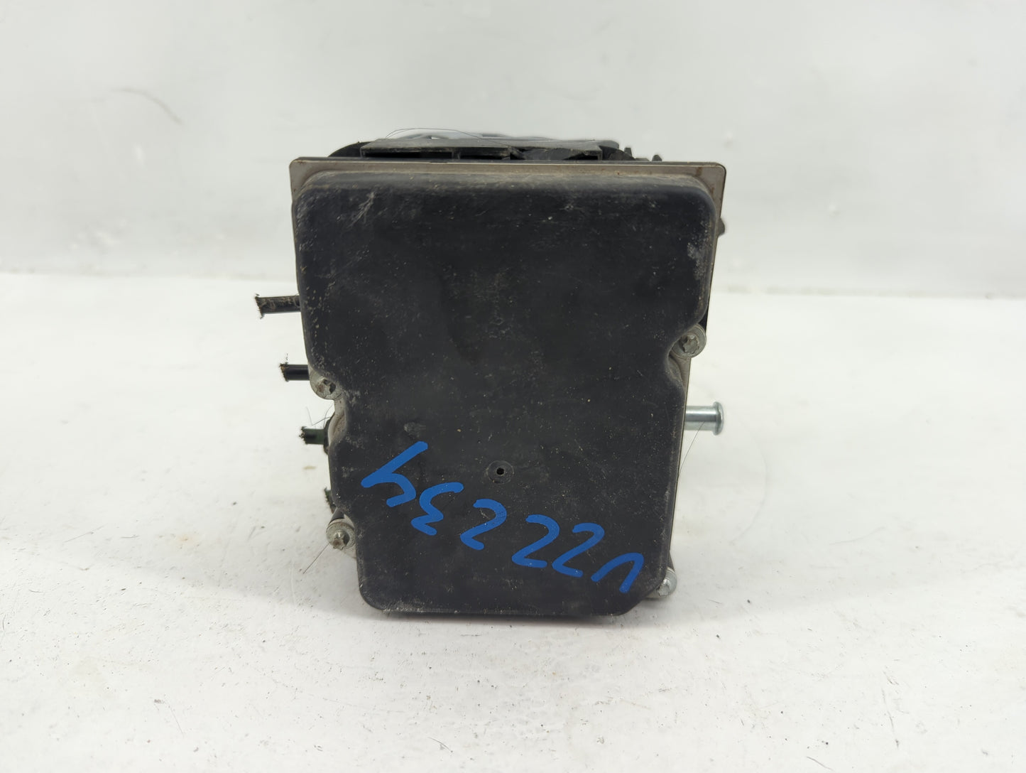 2011-2013 Hyundai Sonata ABS Pump Control Module Replacement P/N:58920-3Q500 0 265 238 094 Fits Fits 2011 2012 2013 OEM Used