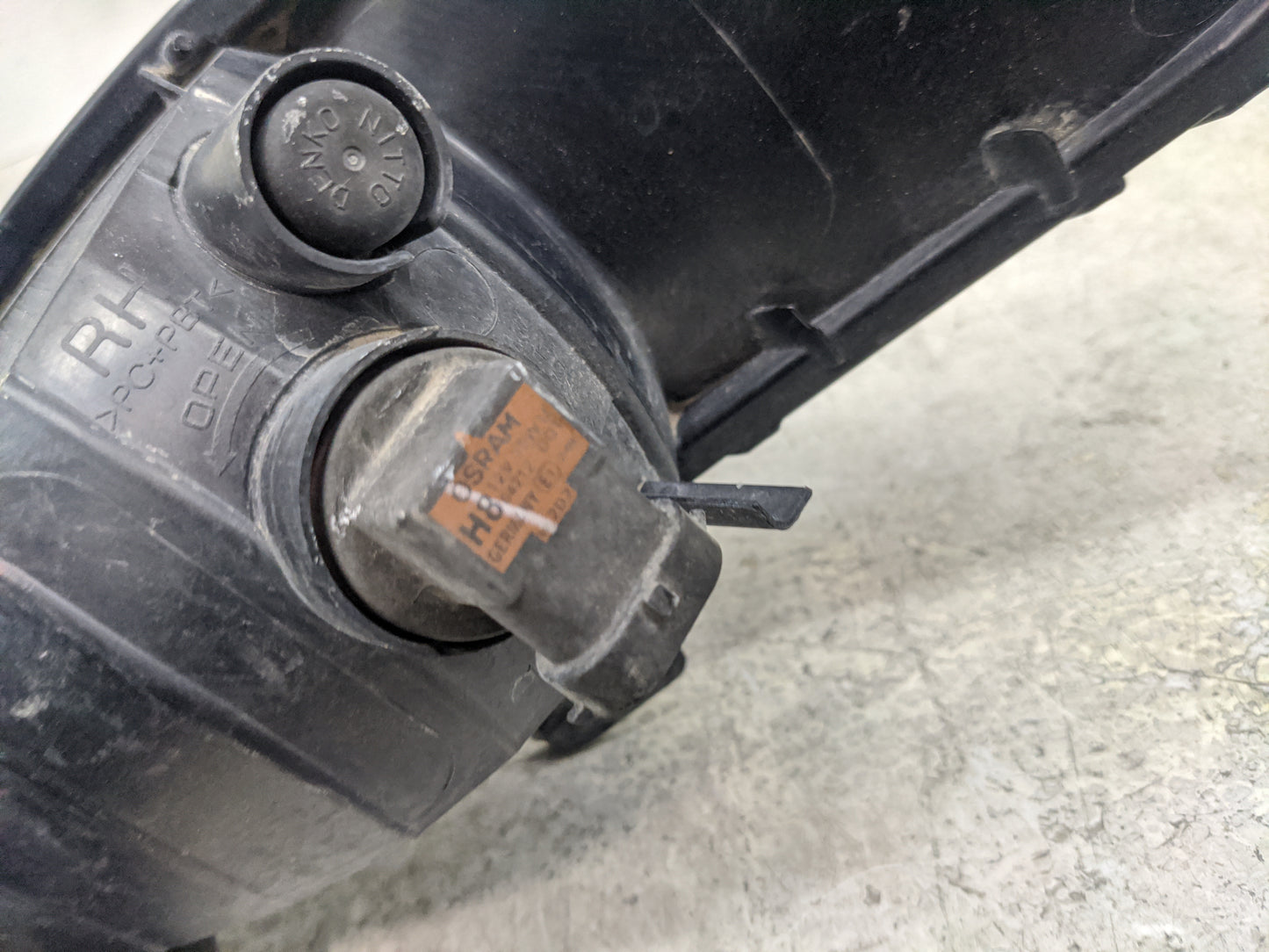 2011-2013 Hyundai Sonata Passenger Right Oem Fog Light Lamp - Oemusedautoparts1.com