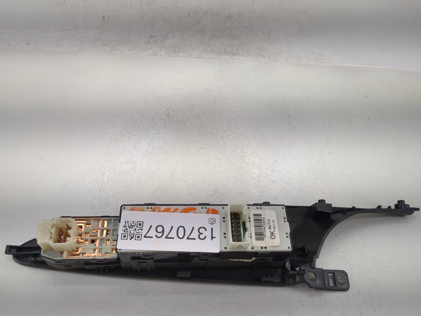 2011-2015 Hyundai Sonata Master Power Window Switch Replacement Driver Side Left Fits Fits 2011 2012 2013 2014 2015 OEM Used