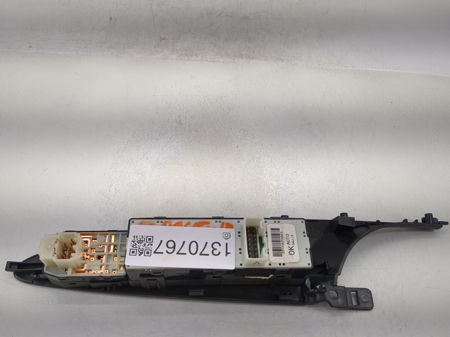 2011-2015 Hyundai Sonata Master Power Window Switch Replacement Driver Side Left Fits Fits 2011 2012 2013 2014 2015 OEM Used