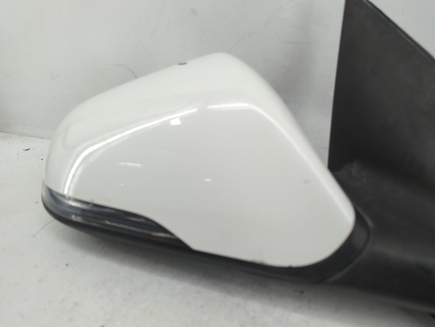 2018-2019 Hyundai Sonata Passenger Side View Mirror - Right Door Mirror OEM Used - Oemusedautoparts1.com