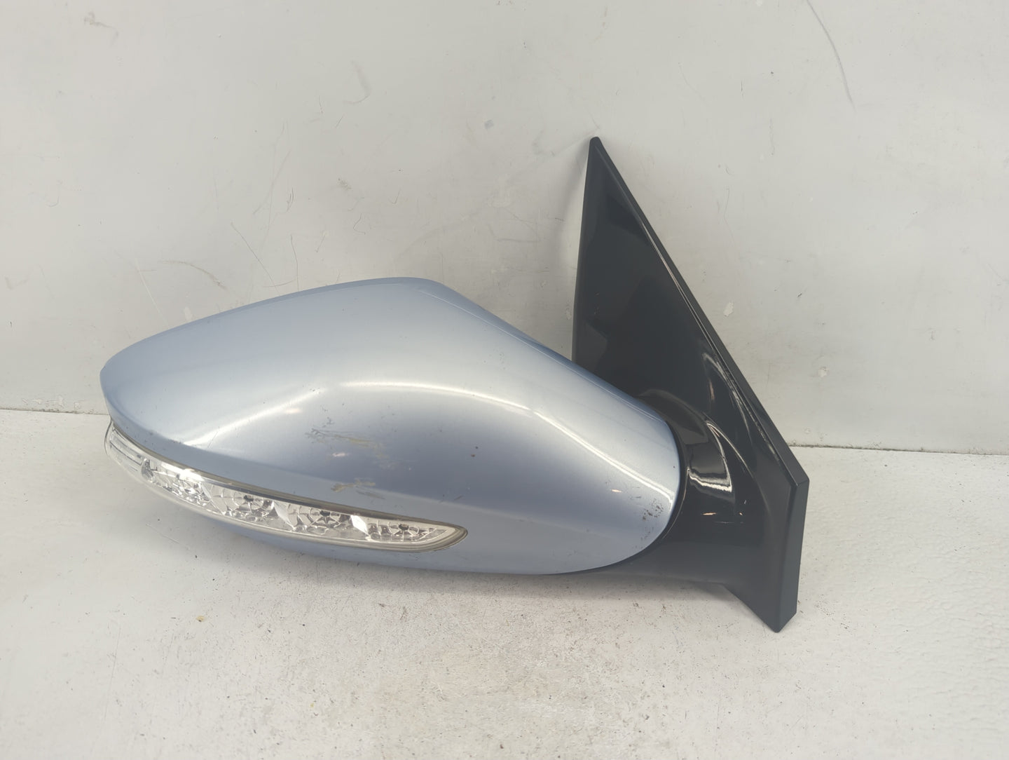 2011-2015 Hyundai Sonata Passenger Side View Mirror - Right Door Mirror OEM Used - Oemusedautoparts1.com
