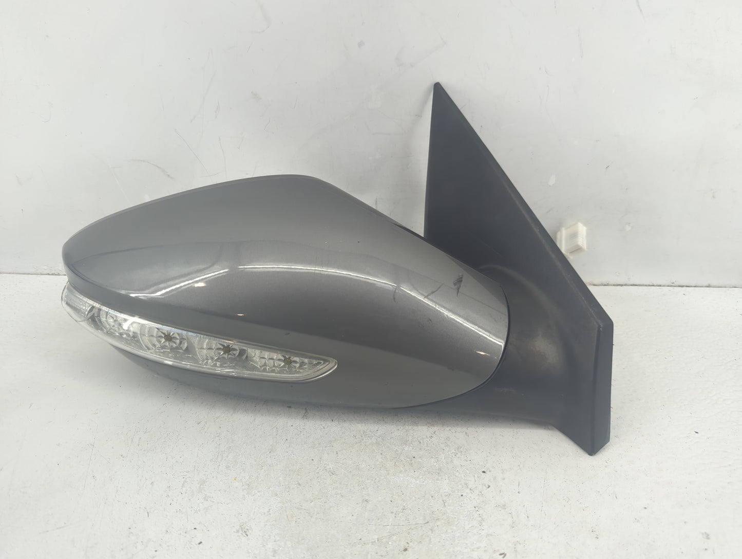 2011-2014 Hyundai Sonata Passenger Side View Mirror - Right Door Mirror OEM Used - Oemusedautoparts1.com