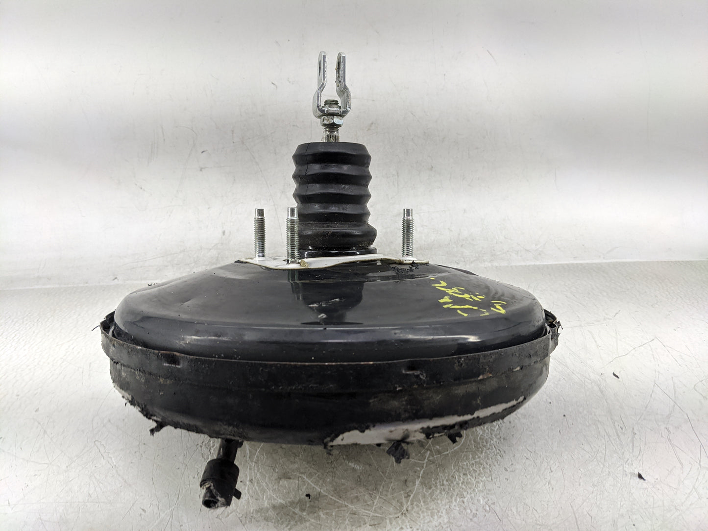 2011-2014 Hyundai Sonata Power Brake Booster Oem 1381883 - Oemusedautoparts1.com