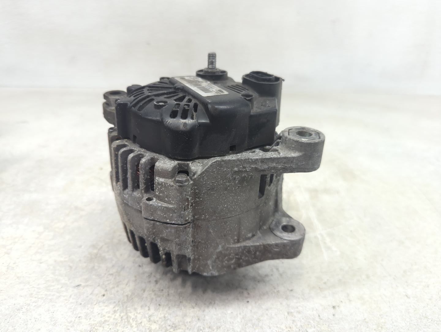 2011-2013 Hyundai Sonata Alternator Replacement Generator Charging Assembly Engine OEM P/N:2606184 B 37300-2G150 Fits OEM Us