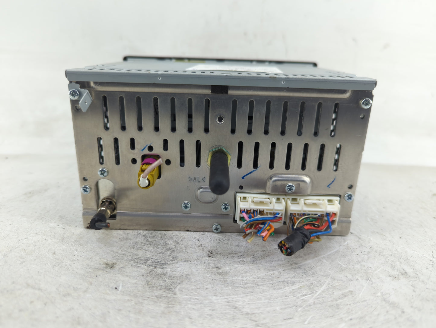 2013-2014 Hyundai Sonata Radio AM FM Cd Player Receiver Replacement P/N:96180-3Q700 Fits Fits 2013 2014 OEM Used Auto Parts 