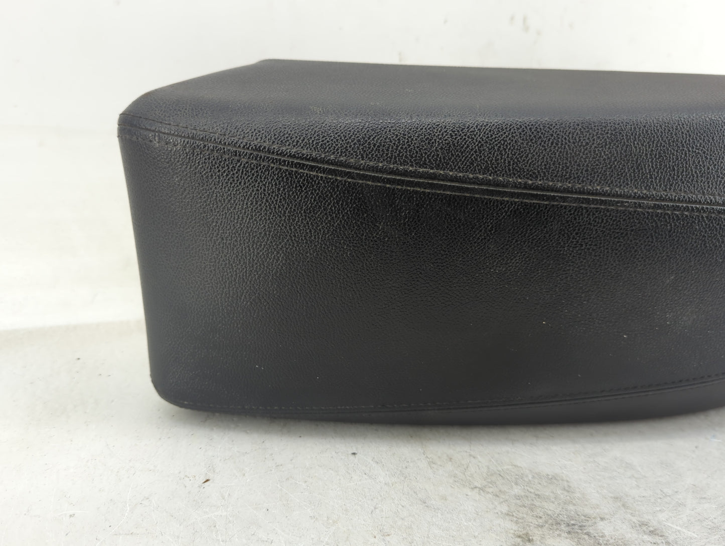 2013 Hyundai Sonata Center Console Armrest Cover Lid Fits OEM Used Auto Parts - Oemusedautoparts1.com