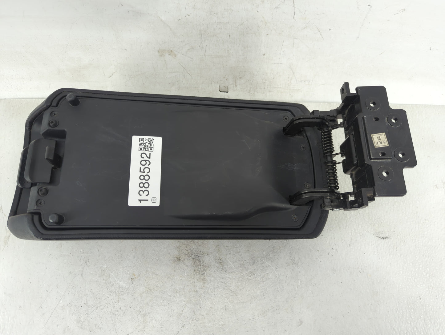 2013 Hyundai Sonata Center Console Armrest Cover Lid Fits OEM Used Auto Parts - Oemusedautoparts1.com