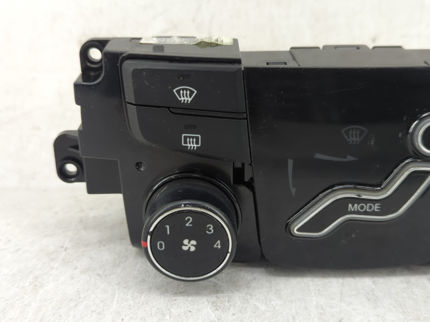 2013 Hyundai Sonata Climate Control Module Temperature AC/Heater Replacement P/N:97250-3Q001 Fits OEM Used Auto Parts - Oemu