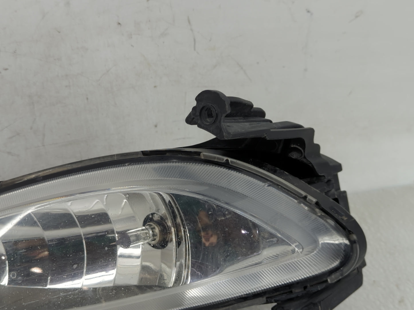 2011-2013 Hyundai Sonata Driver Left Oem Front Light Lamp - Oemusedautoparts1.com