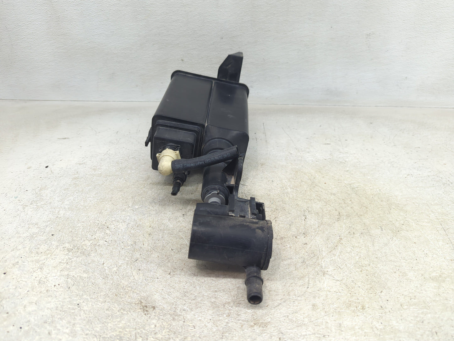 2013 Hyundai Sonata Fuel Vapor Charcoal Canister - Oemusedautoparts1.com