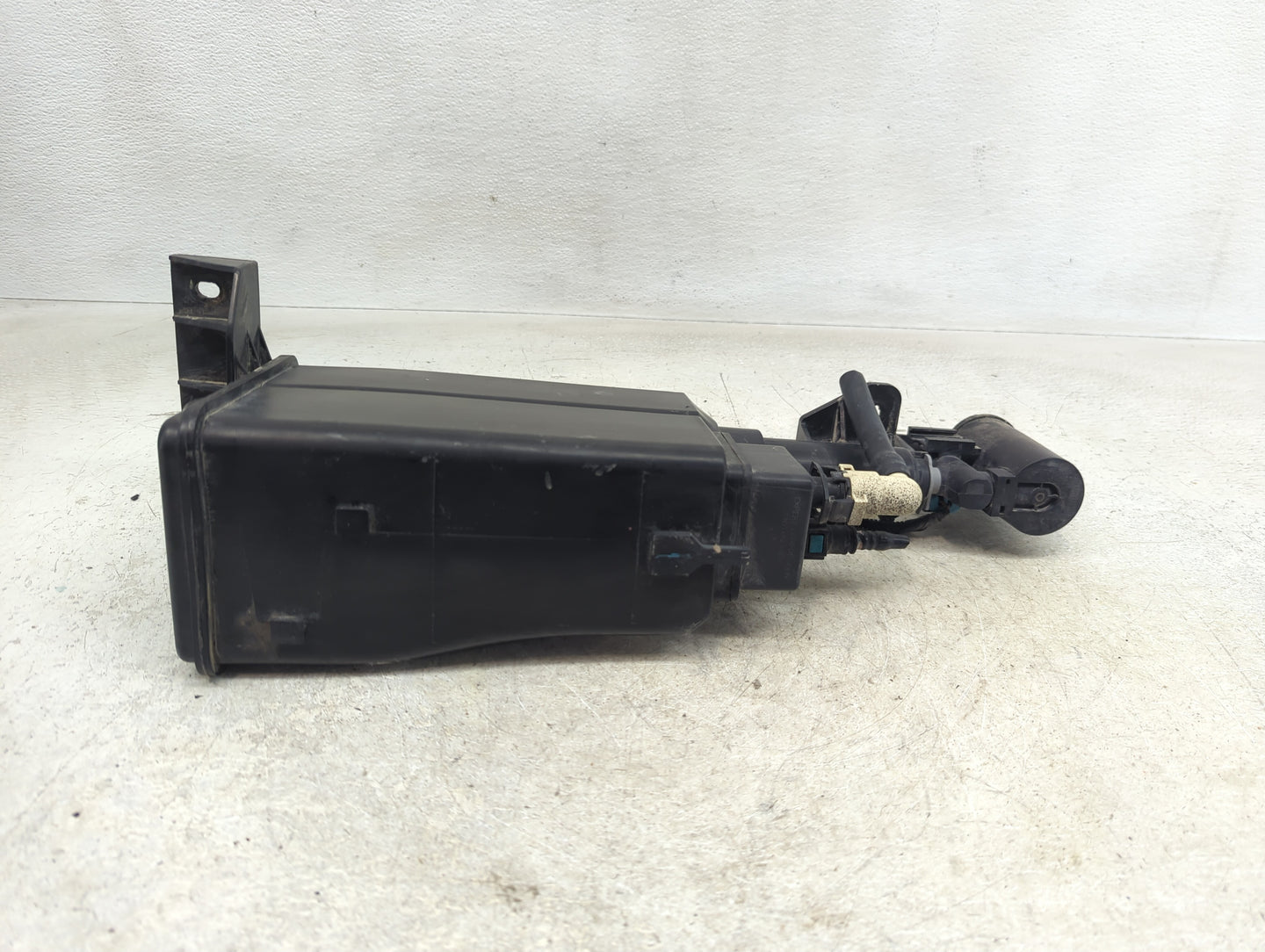 2013 Hyundai Sonata Fuel Vapor Charcoal Canister - Oemusedautoparts1.com