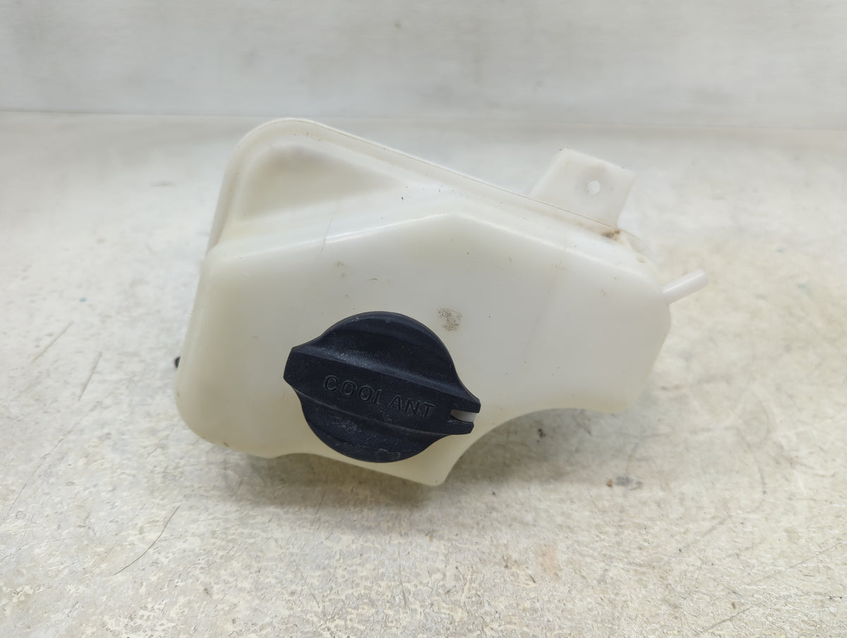 2011-2015 Hyundai Sonata Radiator Coolant Overflow Expansion Tank Bottle 1389965 - Oemusedautoparts1.com