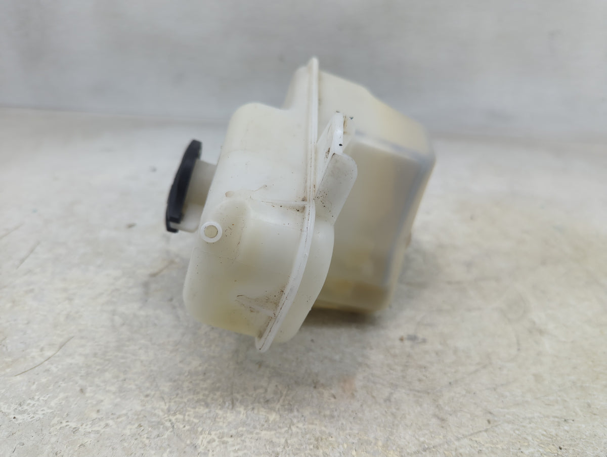 2011-2015 Hyundai Sonata Radiator Coolant Overflow Expansion Tank Bottle 1389965 - Oemusedautoparts1.com