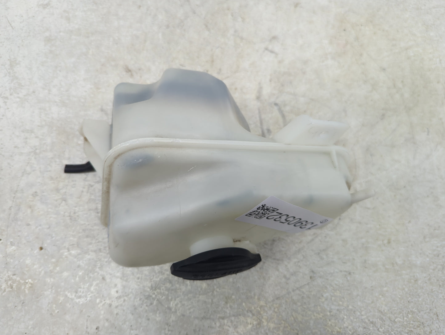 2011-2015 Hyundai Sonata Radiator Coolant Overflow Expansion Tank Bottle 1390532 - Oemusedautoparts1.com