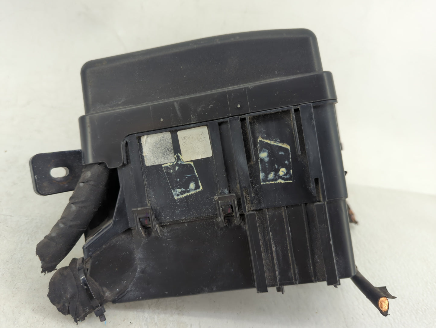 2011-2014 Hyundai Sonata Fusebox Fuse Box Panel Relay Module Fits Fits 2011 2012 2013 2014 OEM Used Auto Parts - Oemusedauto