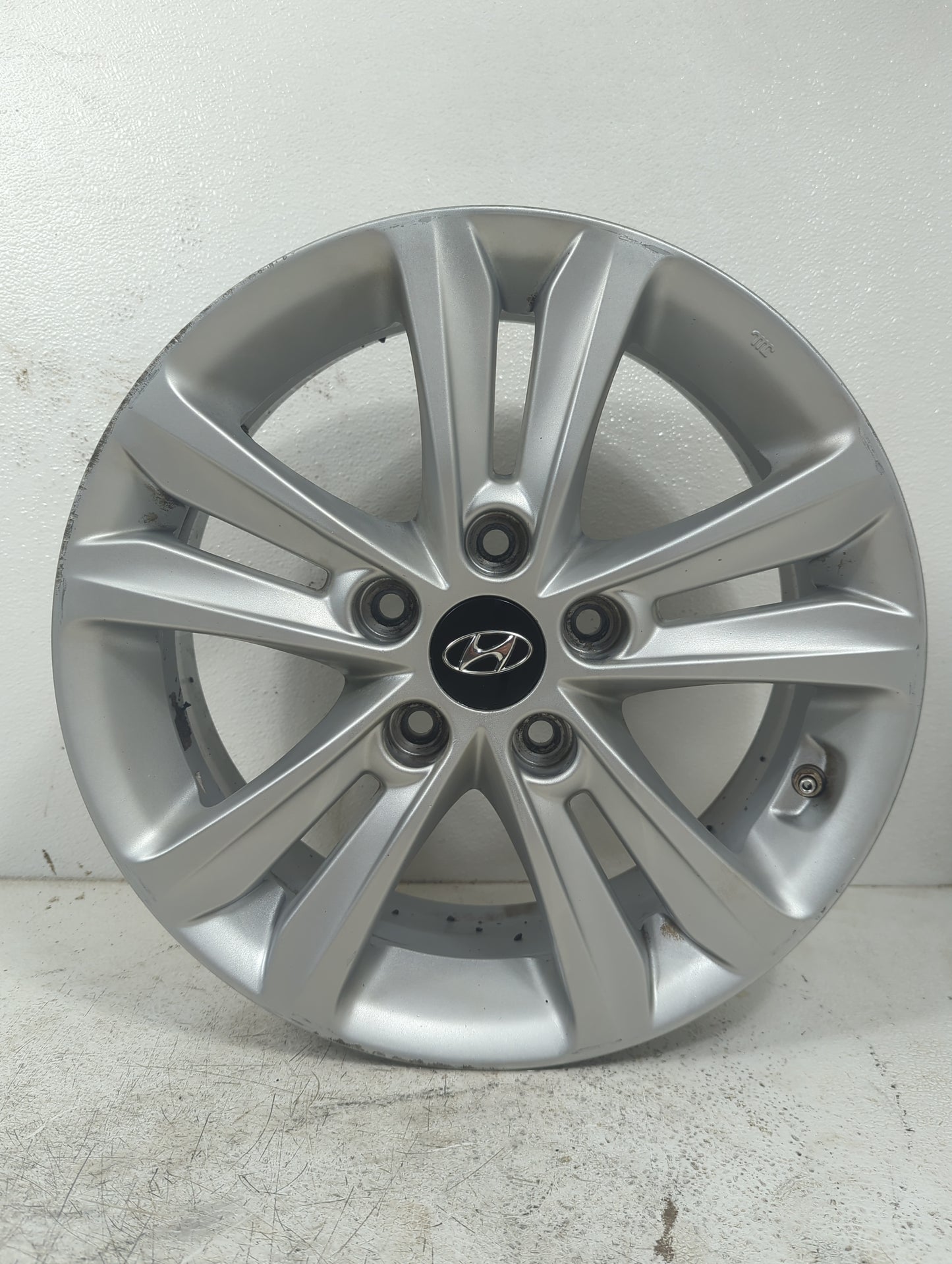 2013 Hyundai Sonata Oem Wheel Rim - Oemusedautoparts1.com