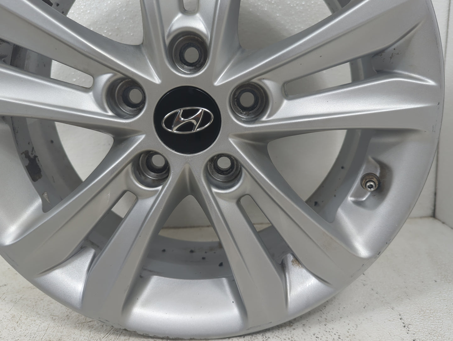 2013 Hyundai Sonata Oem Wheel Rim - Oemusedautoparts1.com