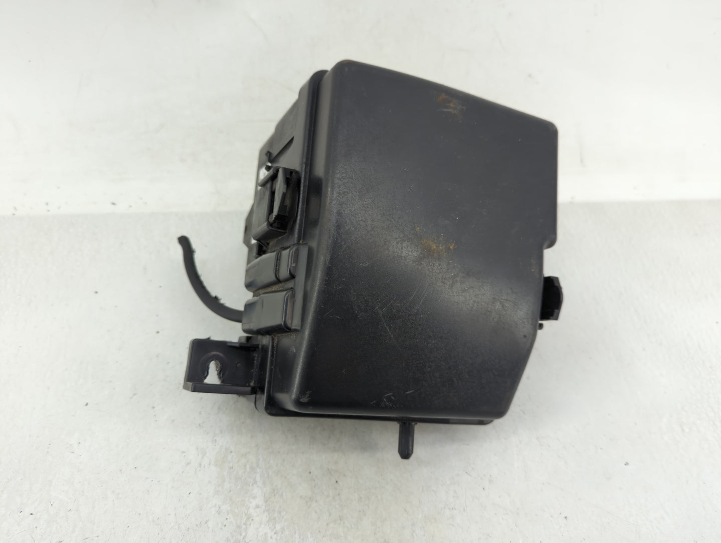 2011-2014 Hyundai Sonata Fusebox Fuse Box Panel Relay Module Fits Fits 2011 2012 2013 2014 OEM Used Auto Parts - Oemusedauto