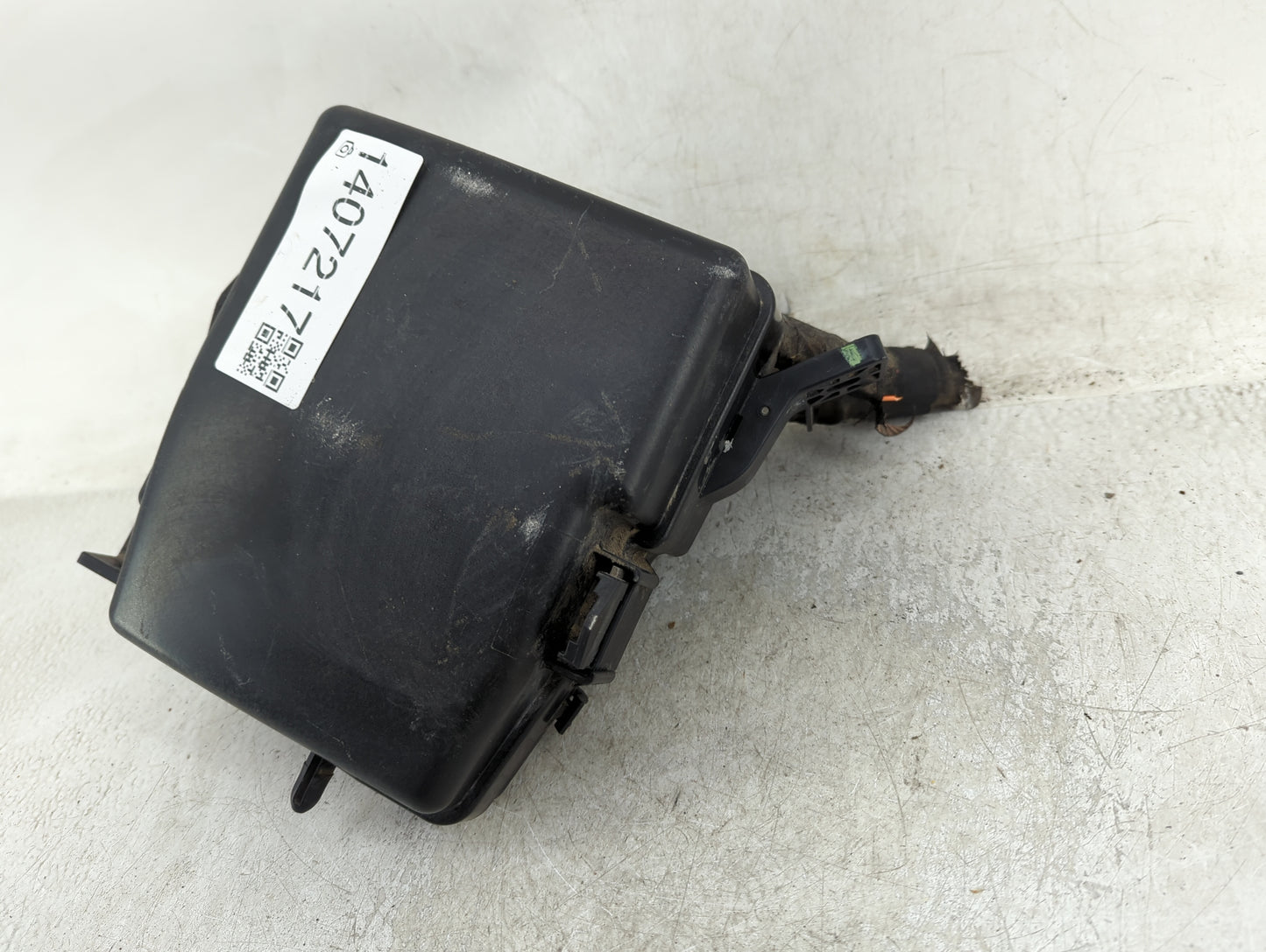 2011-2014 Hyundai Sonata Fusebox Fuse Box Panel Relay Module Fits Fits 2011 2012 2013 2014 OEM Used Auto Parts - Oemusedauto