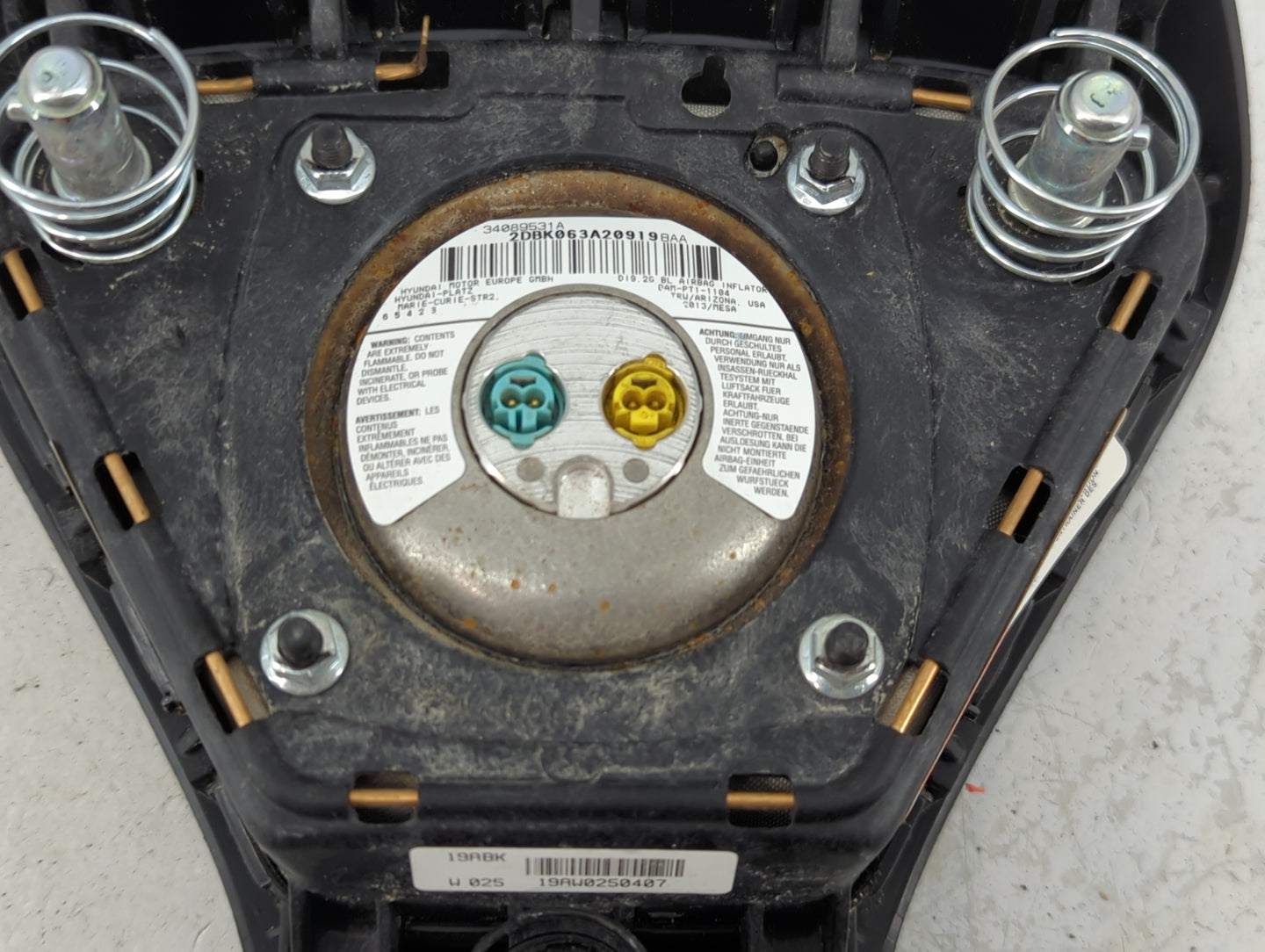 2011-2014 Hyundai Sonata Air Bag Driver Left Steering Wheel Mounted Fits Fits 2011 2012 2013 2014 OEM Used Auto Parts - Oemu