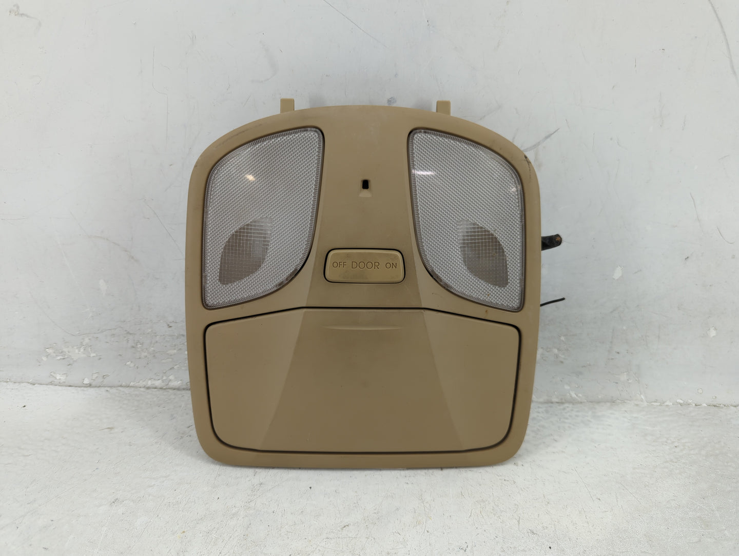 2011-2015 Hyundai Sonata Overhead Roof Console 1408491 - Oemusedautoparts1.com