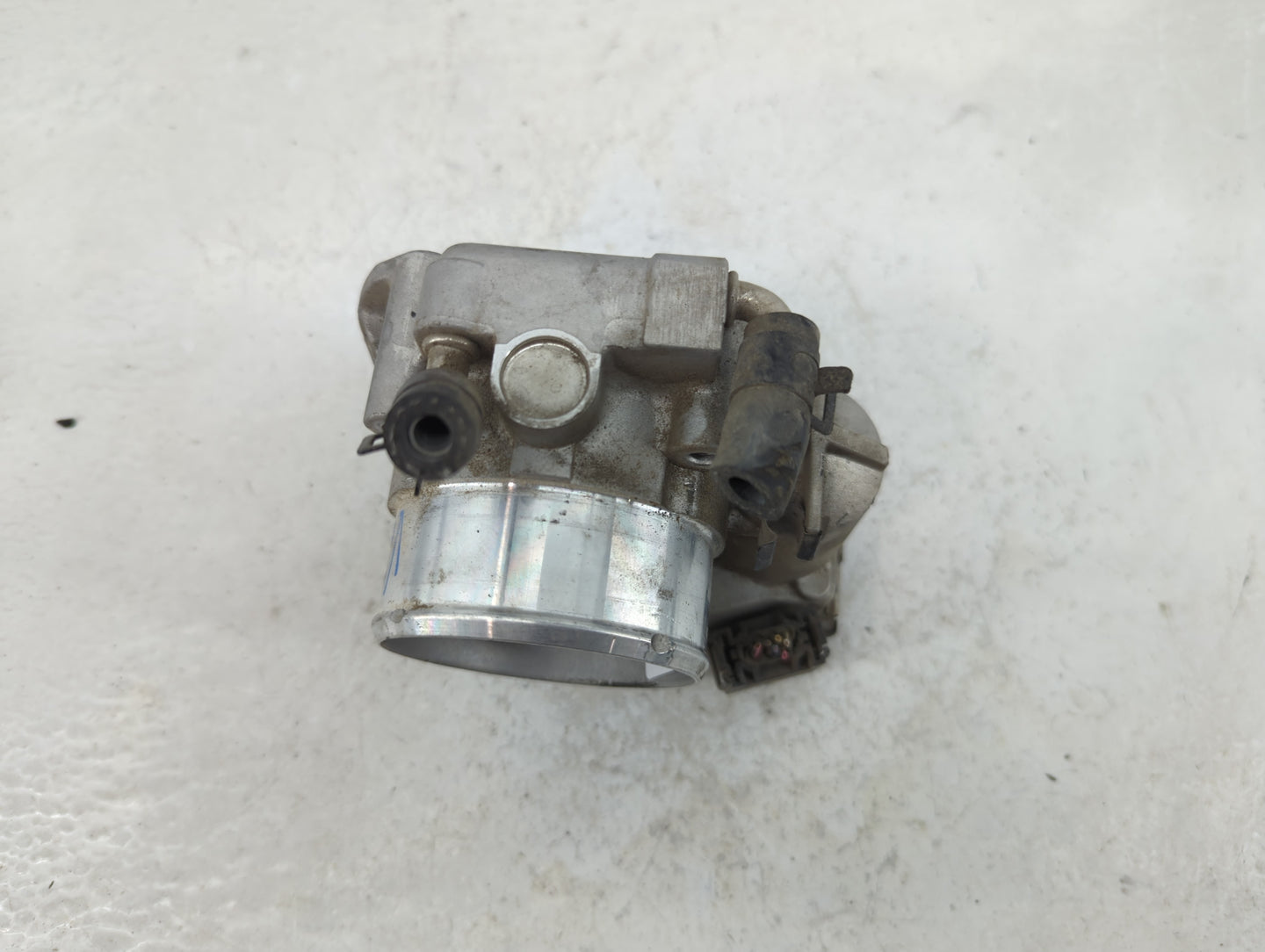 2011-2014 Hyundai Sonata Throttle Body P/N:90 4501 0001 35100-2G700 Fits Fits 2011 2012 2013 2014 2015 2016 OEM Used Auto Pa