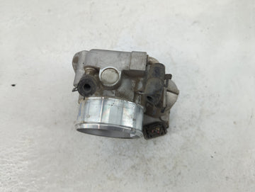 2011-2014 Hyundai Sonata Throttle Body P/N:90 4501 0001 35100-2G700 Fits Fits 2011 2012 2013 2014 2015 2016 OEM Used Auto Parts