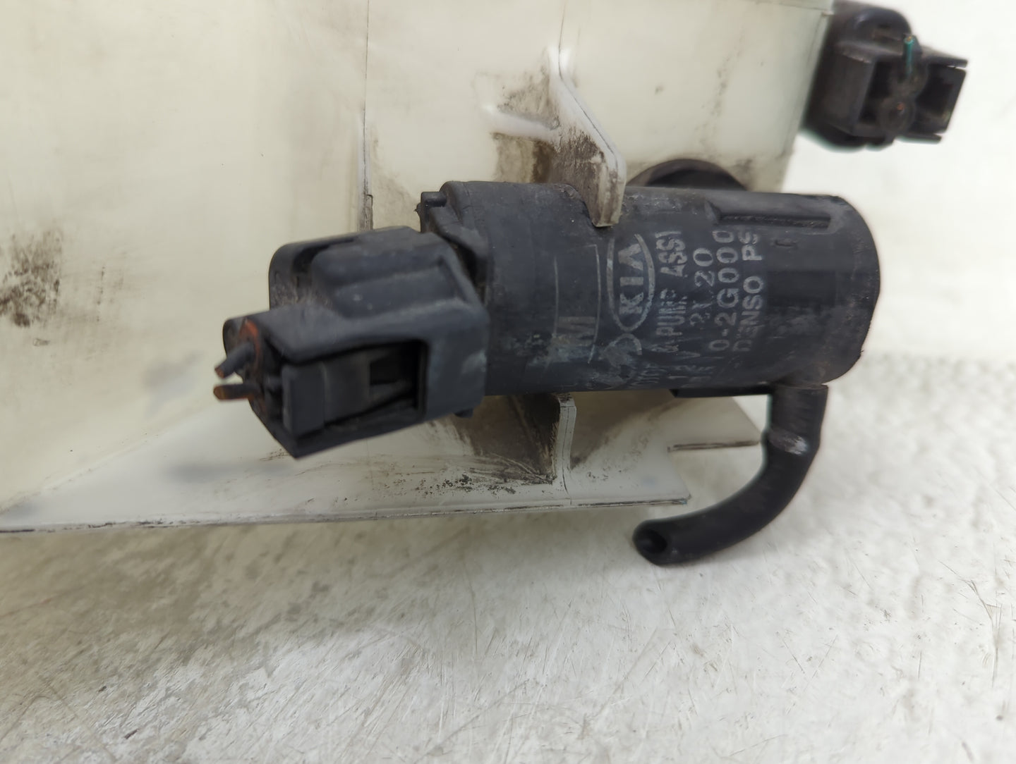 2011-2015 Hyundai Sonata Windshield Washer Fluid Reservoir Bottle Oem - Oemusedautoparts1.com