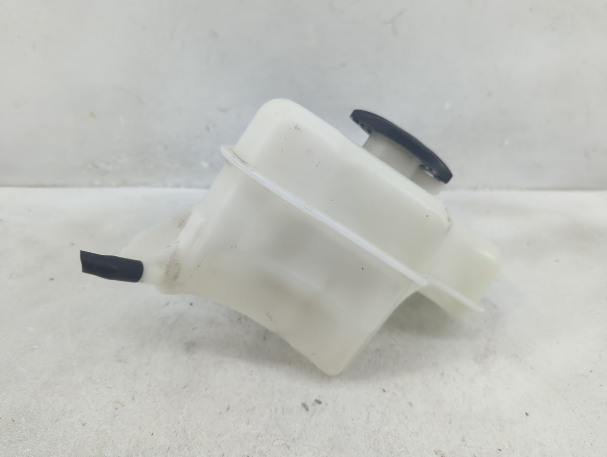 2011-2015 Hyundai Sonata Radiator Coolant Overflow Expansion Tank Bottle 1410336 - Oemusedautoparts1.com