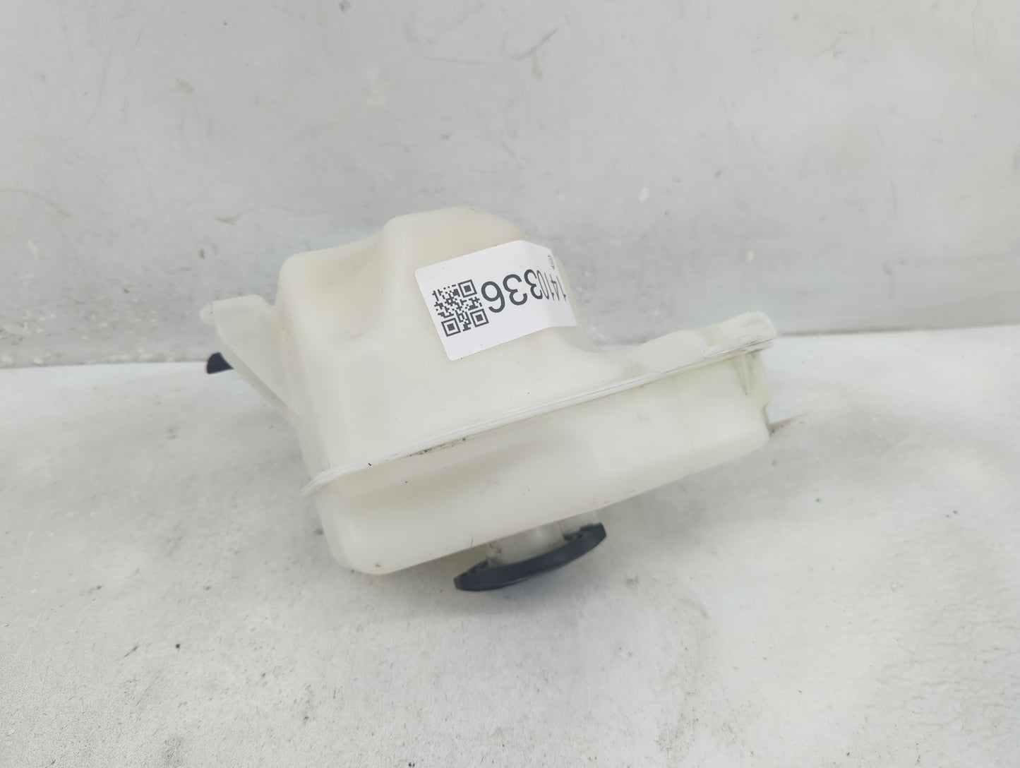 2011-2015 Hyundai Sonata Radiator Coolant Overflow Expansion Tank Bottle 1410336 - Oemusedautoparts1.com