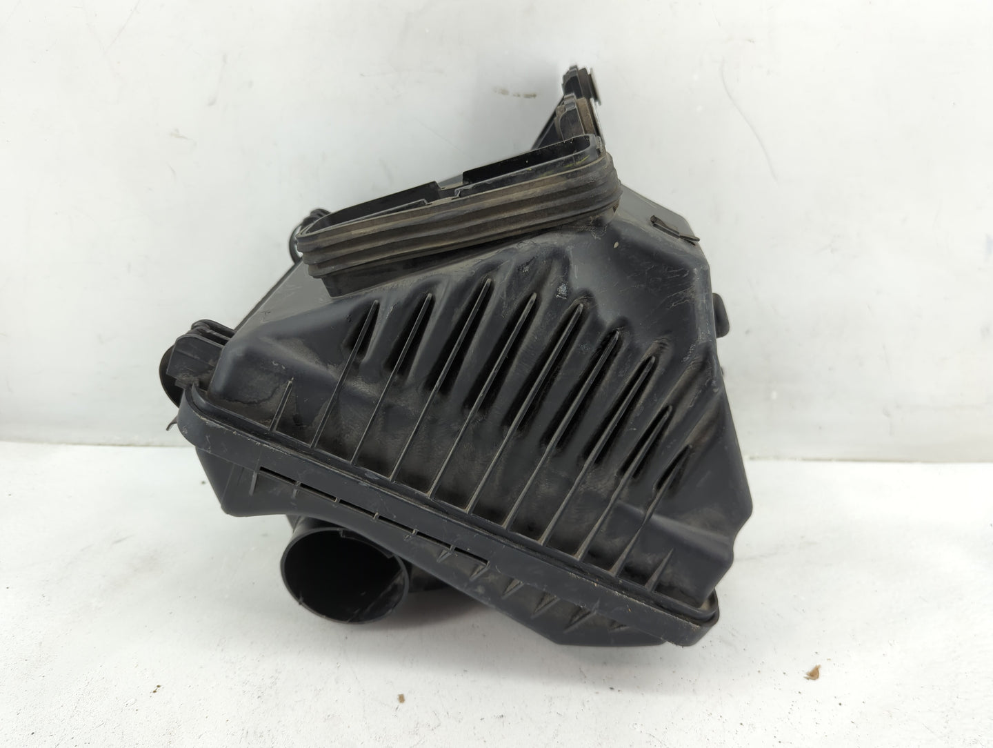 2011-2014 Hyundai Sonata Air Cleaner Intake-duct Hose Tube - Oemusedautoparts1.com