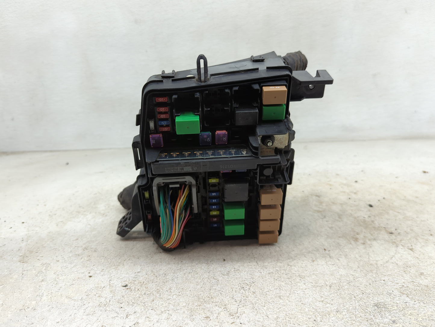 2011-2014 Hyundai Sonata Fusebox Fuse Box Panel Relay Module Fits Fits 2011 2012 2013 2014 OEM Used Auto Parts - Oemusedauto