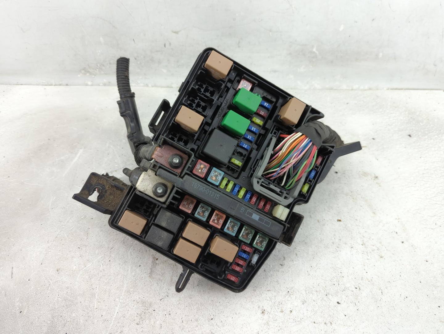 2013-2015 Hyundai Sonata Fusebox Fuse Box Panel Relay Module P/N:18790-01315 Fits Fits 2013 2014 2015 OEM Used Auto Parts - 