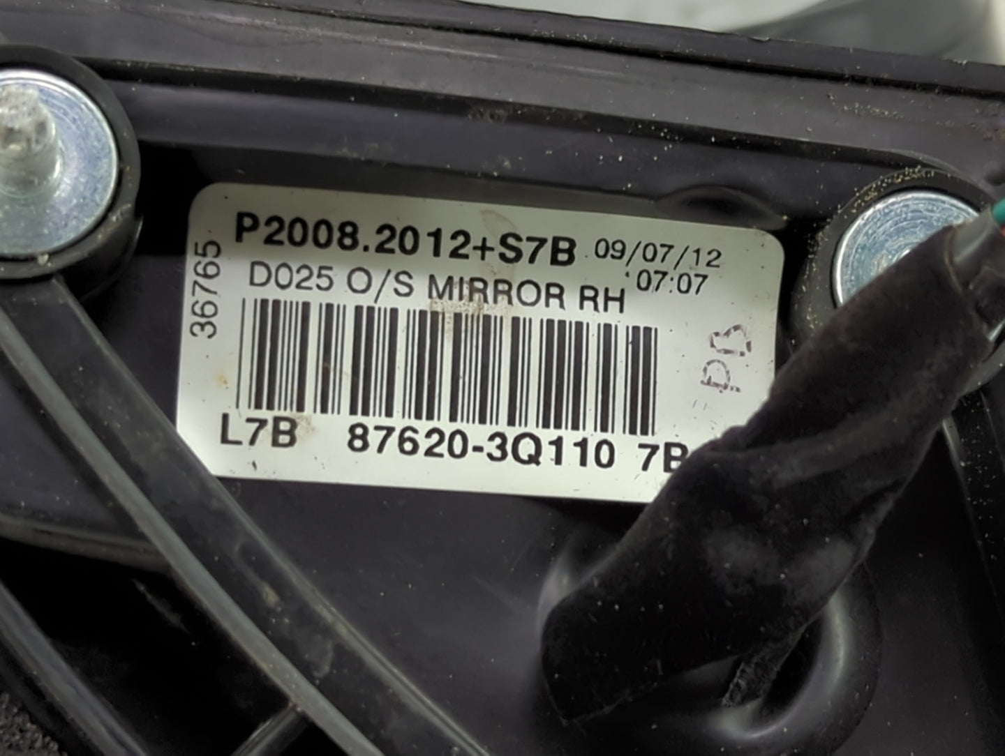 2011-2014 Hyundai Sonata Passenger Side View Mirror - Right Door Mirror OEM Used - Oemusedautoparts1.com