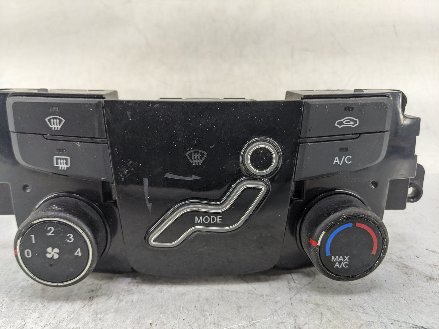 2011-2013 Hyundai Sonata Climate Control Module Temperature AC/Heater Replacement P/N:97250-3SXXX 97250-3QXXX Fits OEM Used 