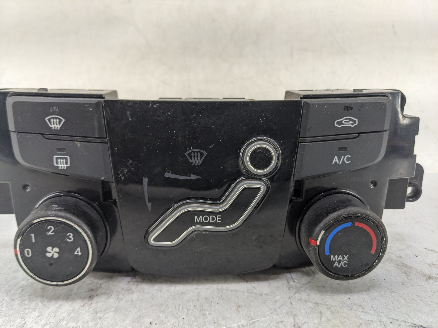 2011-2013 Hyundai Sonata Climate Control Module Temperature AC/Heater Replacement P/N:97250-3SXXX 97250-3QXXX Fits OEM Used 