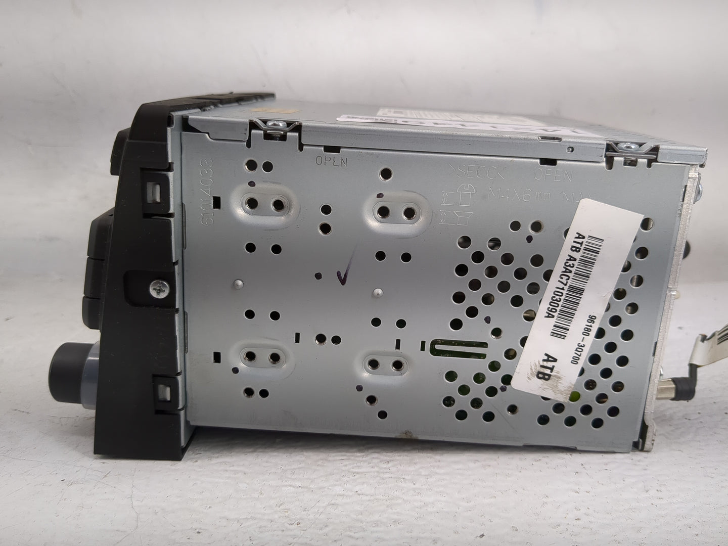 2013-2014 Hyundai Sonata Radio AM FM Cd Player Receiver Replacement P/N:96180-3Q700 Fits Fits 2013 2014 OEM Used Auto Parts 