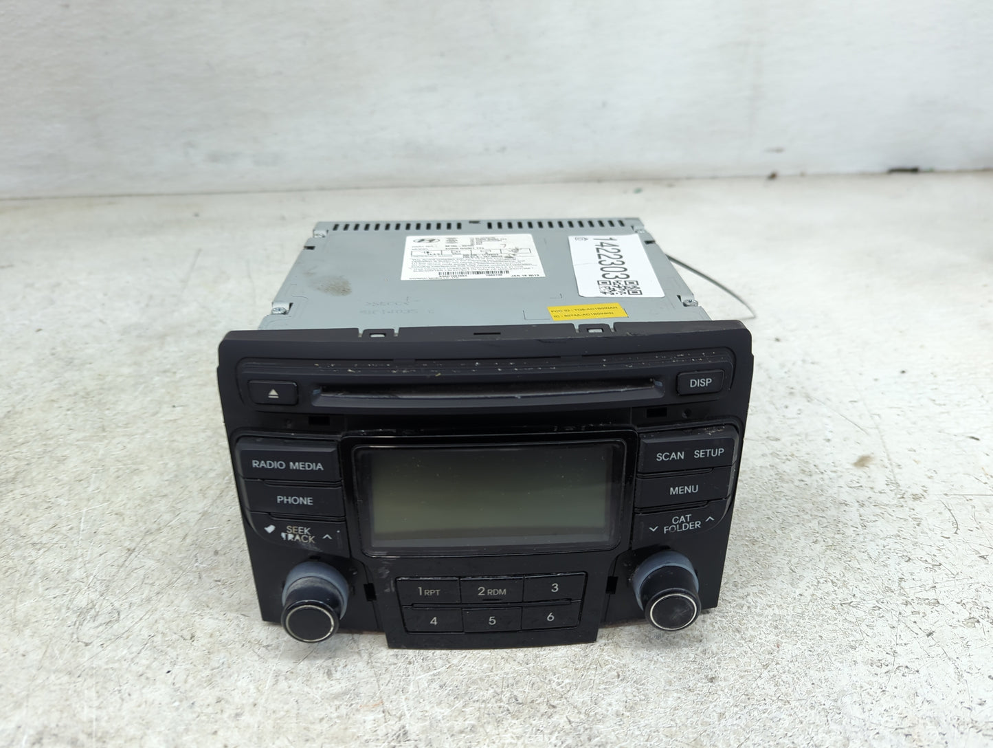 2013-2014 Hyundai Sonata Radio AM FM Cd Player Receiver Replacement P/N:961803Q700 Fits Fits 2013 2014 OEM Used Auto Parts -