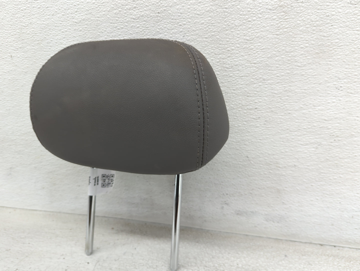 2013-2015 Hyundai Sonata Headrest Head Rest Rear Seat Fits Fits 2013 2014 2015 OEM Used Auto Parts - Oemusedautoparts1.com