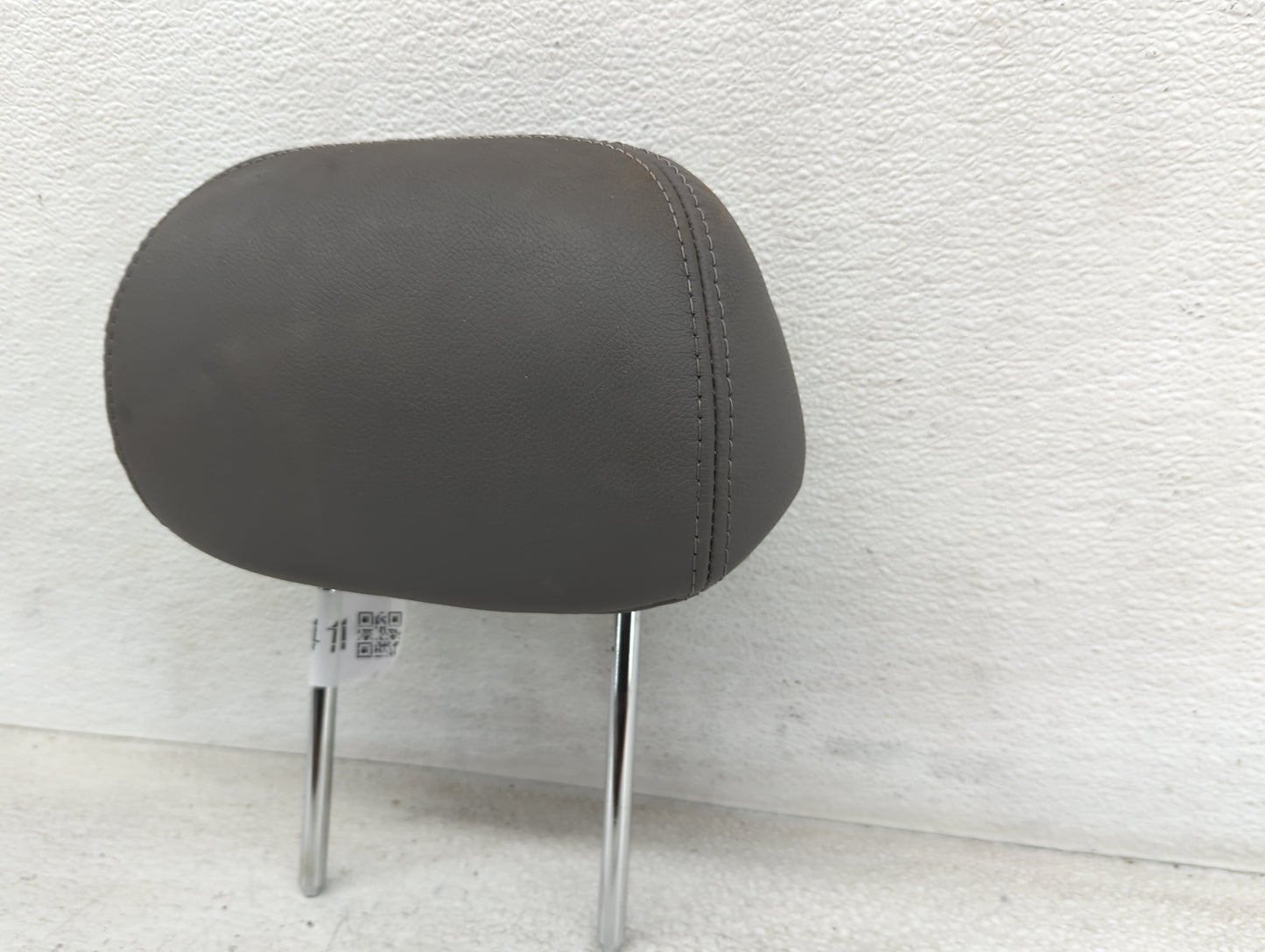 2013-2015 Hyundai Sonata Headrest Head Rest Rear Seat Fits Fits 2013 2014 2015 OEM Used Auto Parts - Oemusedautoparts1.com