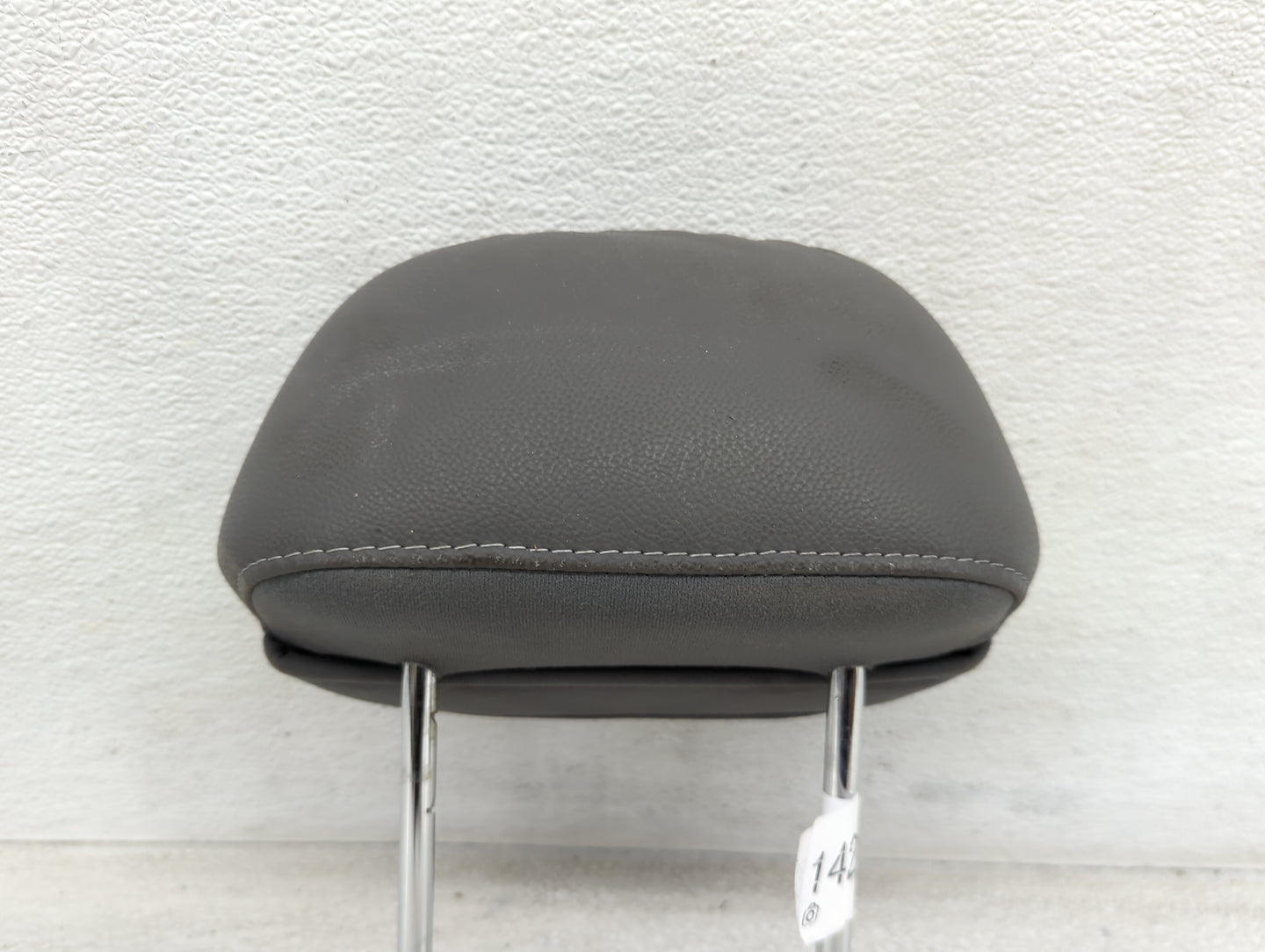 2013-2015 Hyundai Sonata Headrest Head Rest Rear Seat Fits Fits 2013 2014 2015 OEM Used Auto Parts - Oemusedautoparts1.com