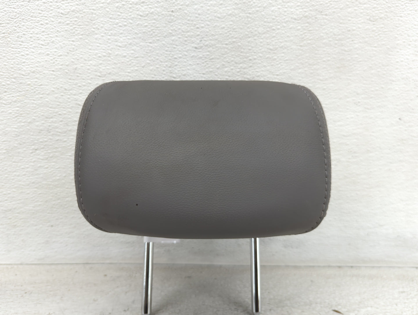 2013 Hyundai Sonata Headrest Head Rest Rear Seat Fits OEM Used Auto Parts - Oemusedautoparts1.com