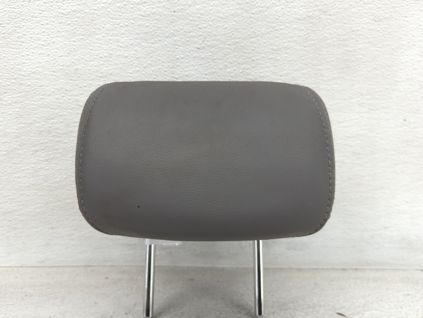 2013 Hyundai Sonata Headrest Head Rest Rear Seat Fits OEM Used Auto Parts - Oemusedautoparts1.com