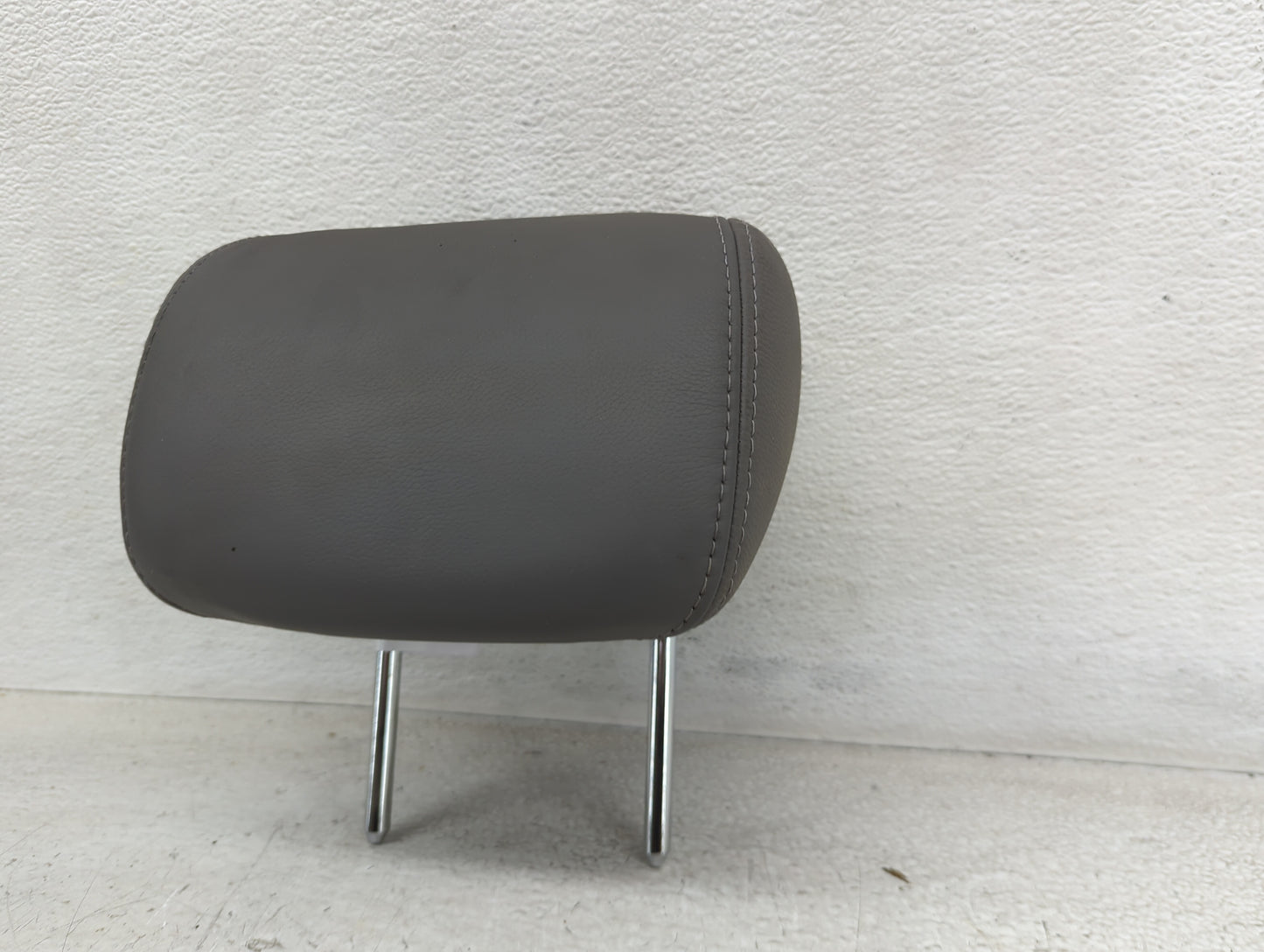 2013 Hyundai Sonata Headrest Head Rest Rear Seat Fits OEM Used Auto Parts - Oemusedautoparts1.com