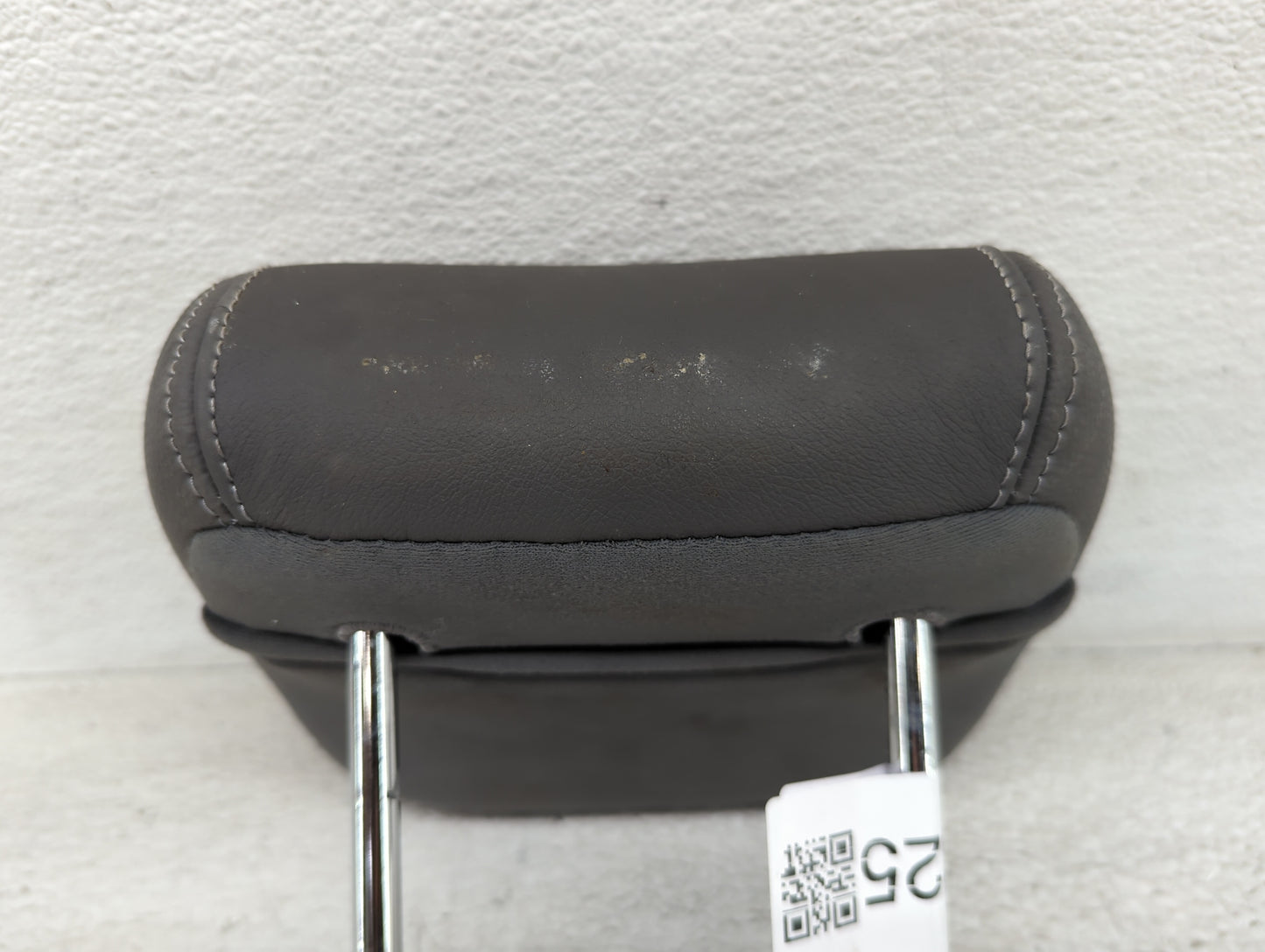 2013 Hyundai Sonata Headrest Head Rest Rear Seat Fits OEM Used Auto Parts - Oemusedautoparts1.com